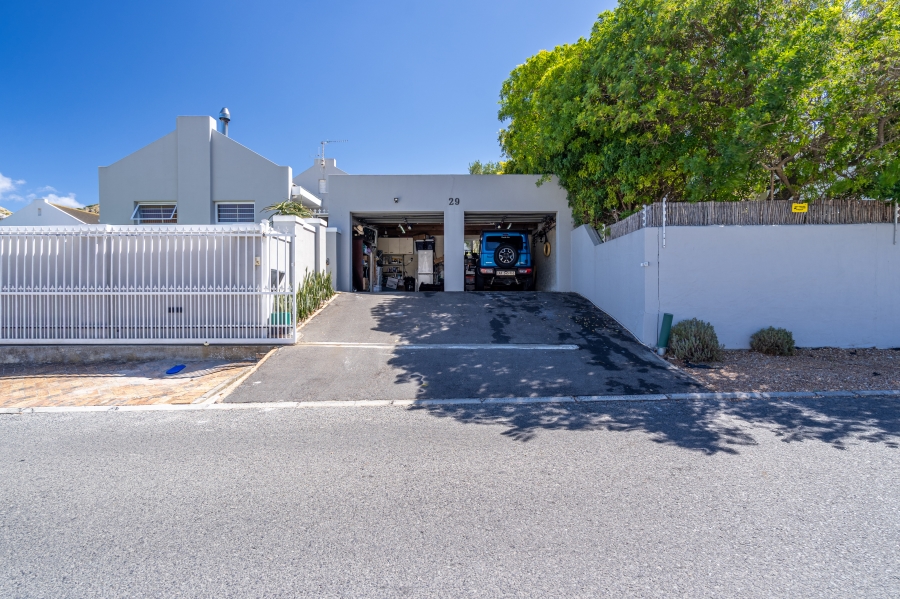 3 Bedroom Property for Sale in Silverglade Western Cape